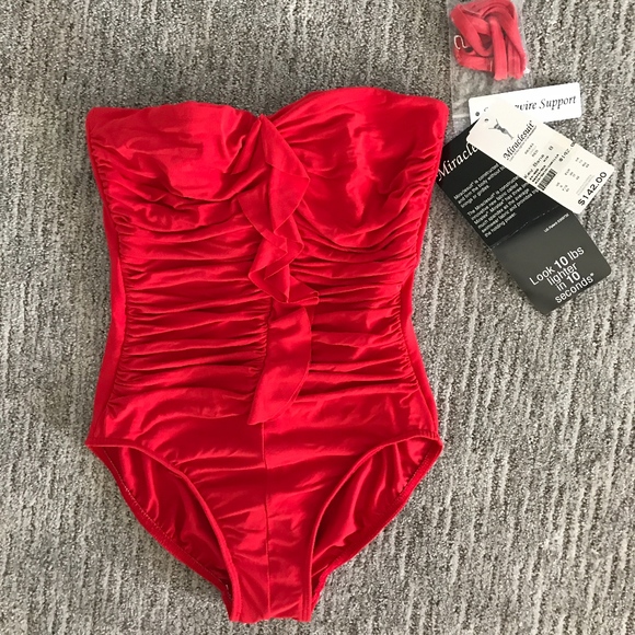 victoria secret swimwear in stores